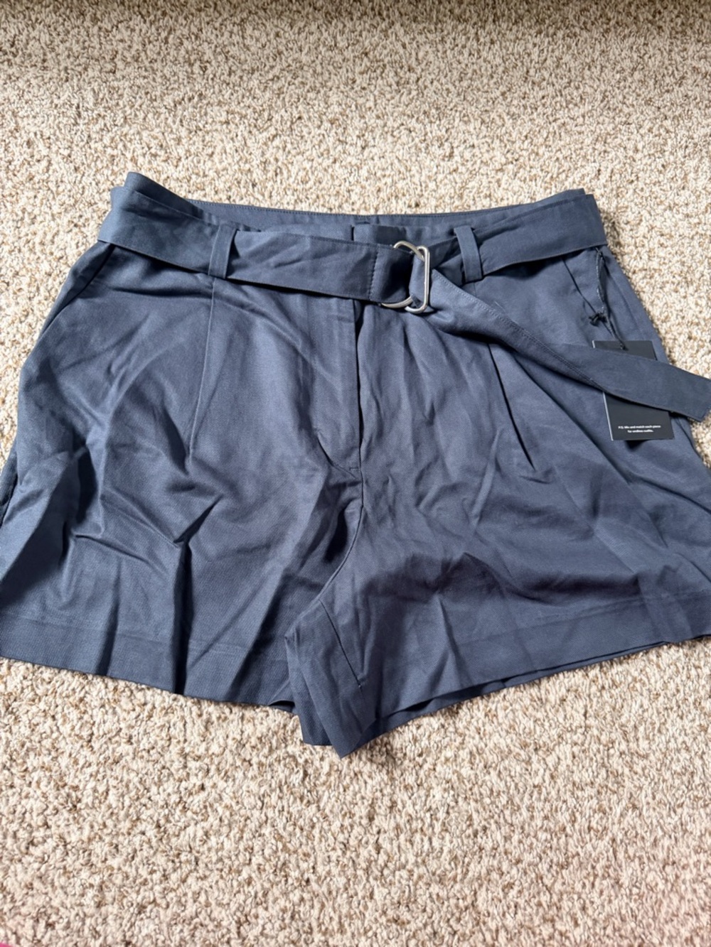 NWT Women’s Loft Versa Shorts
